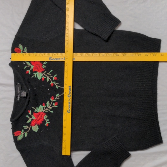 Vintage 90s Black Angora Silk Wool Floral Embroidered Whimsygoth Sweater Size S - Picture 5 of 5
